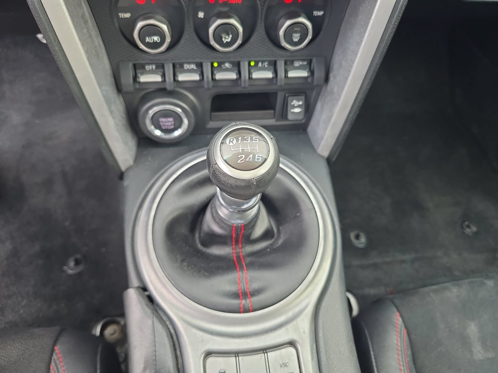 Used 2014 Subaru BRZ Limited w/ Popular Package #2B RWD image 16