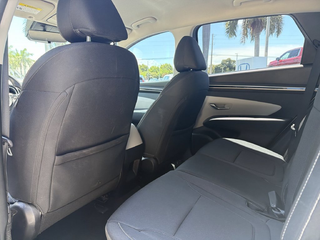 Used 2023 Hyundai Tucson SE FWD image 21