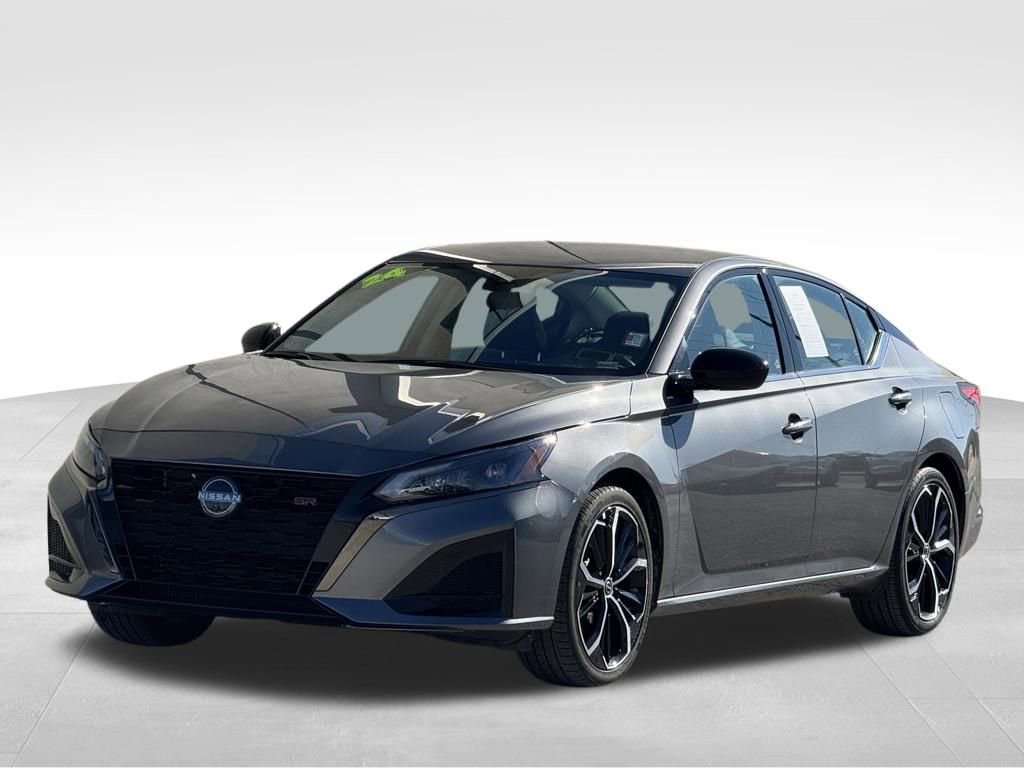 Used 2024 Nissan Altima 2.5 SR image 32