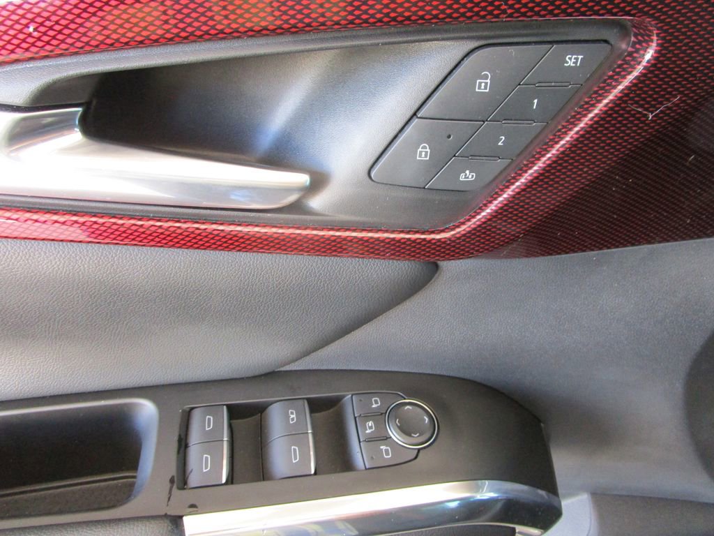 Used 2024 Chevrolet Traverse RS image 18