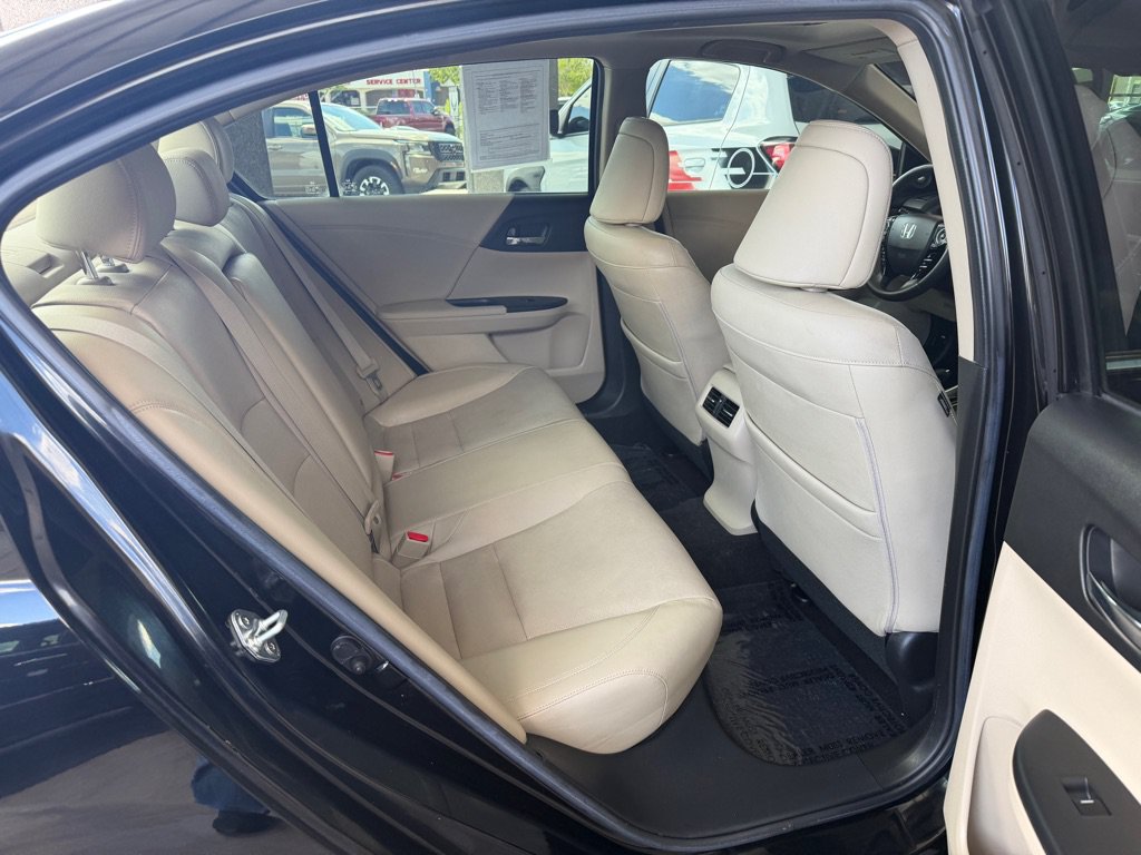 Used 2017 Honda Accord EX-L image 35