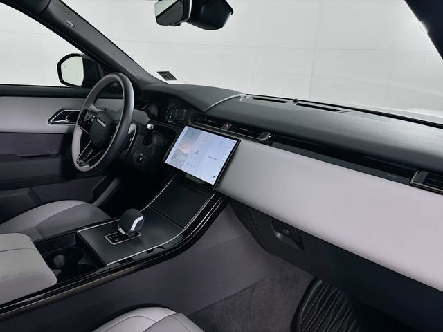 Used 2026 Land Rover Range Rover Velar S AWD/4WD image 29