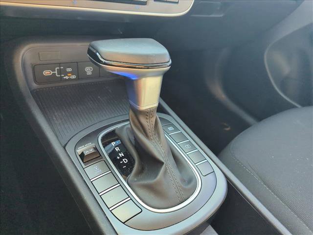 Used 2025 Hyundai Kona SEL image 11