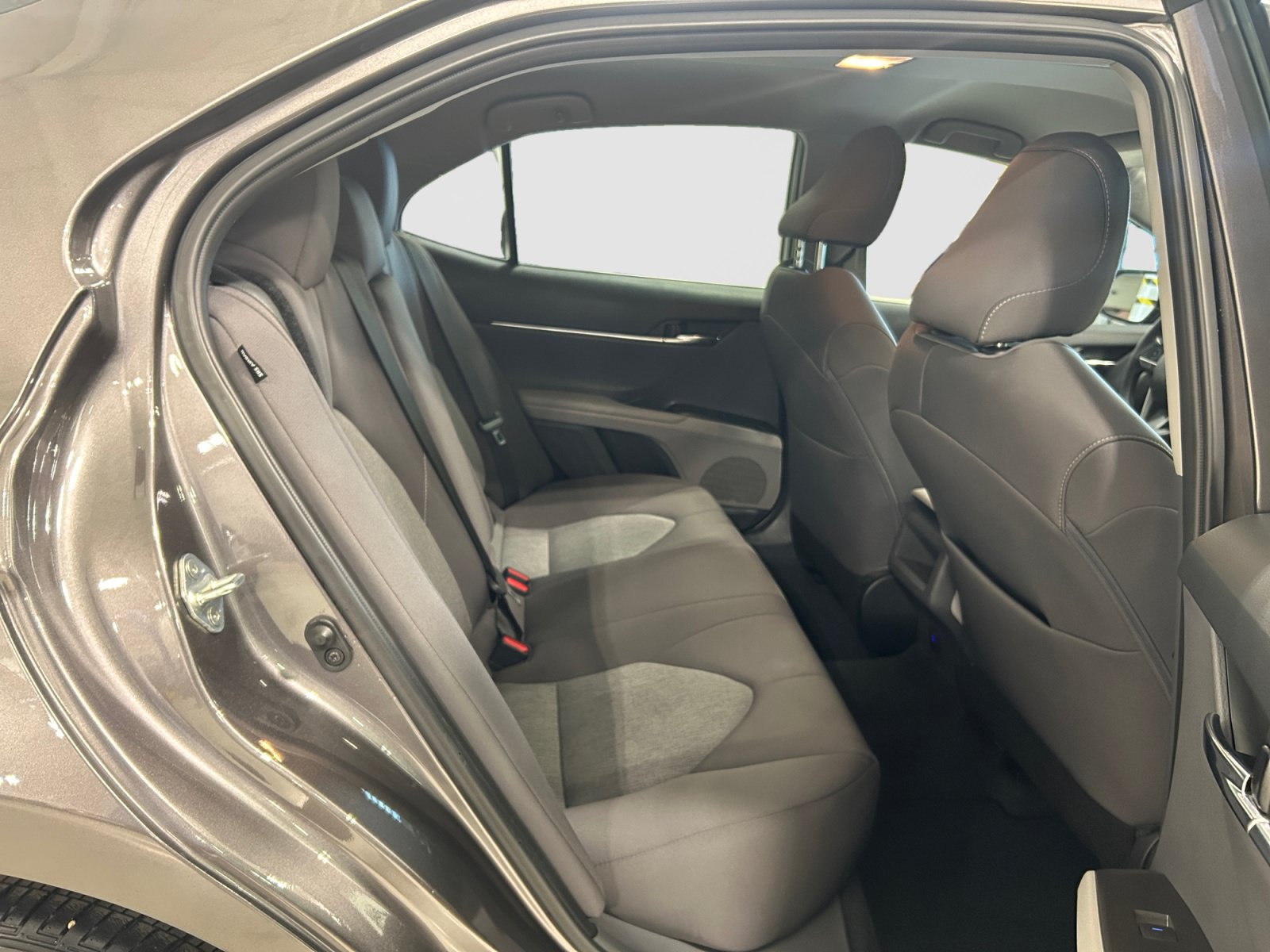 Used 2024 Toyota Camry LE FWD image 22