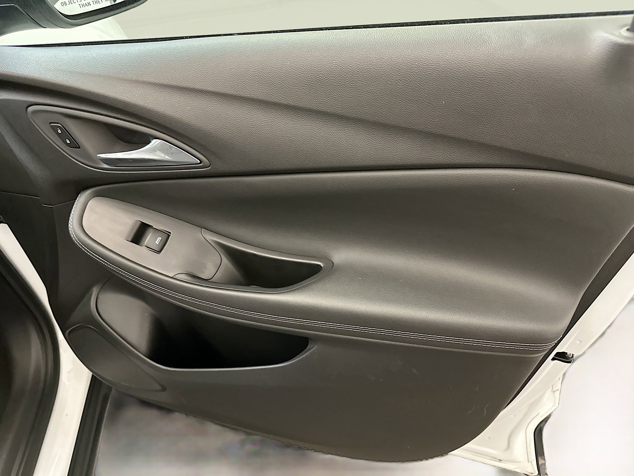 Used 2025 Buick Encore GX Preferred image 32