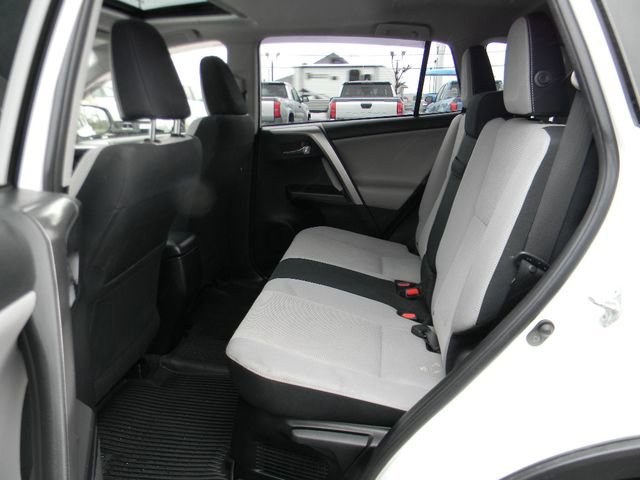 Used 2016 Toyota RAV4 XLE w/ Convenience Package AWD/4WD image 20