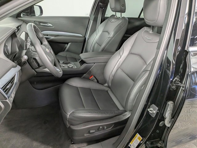 Certified 2023 Cadillac XT4 Premium Luxury w/ Cold Weather Package image 17