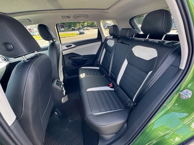 New 2027 Volkswagen Taos SEL AWD/4WD image 11