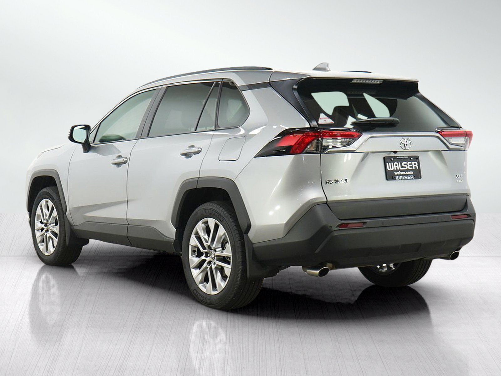 Used 2025 Toyota RAV4 XLE Premium w/ Weather Package AWD/4WD image 3