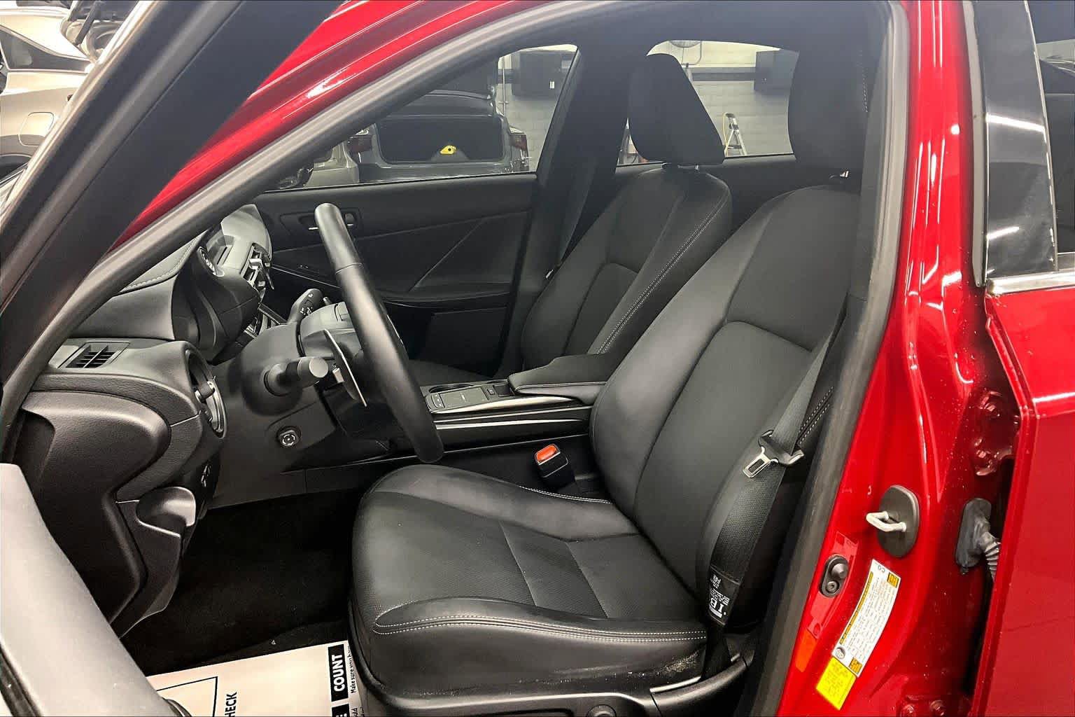 Used 2023 Lexus IS 300 w/ Premium Package RWD image 7
