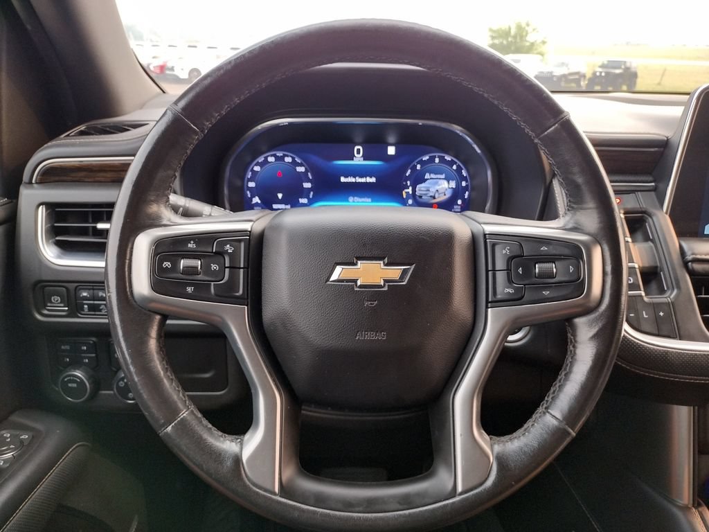 Used 2022 Chevrolet Suburban Premier AWD/4WD image 7