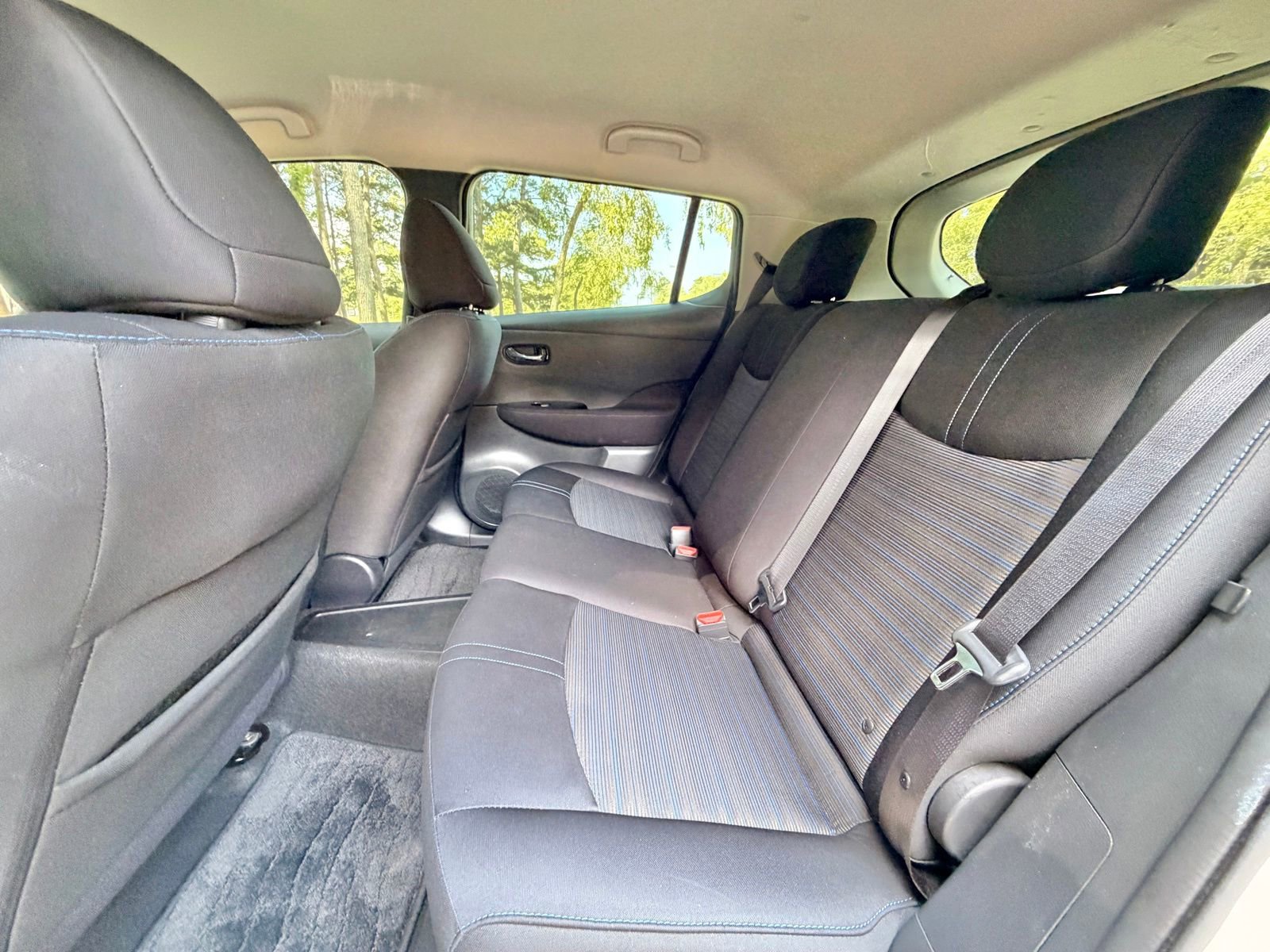 Used 2018 Nissan Leaf SV FWD image 14
