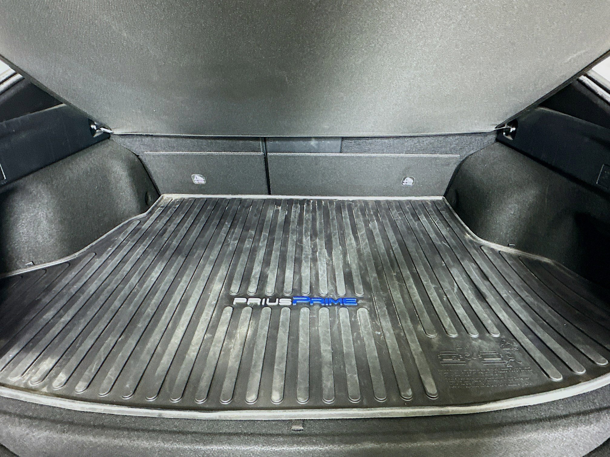 Used 2019 Toyota Prius Prime Premium FWD image 27
