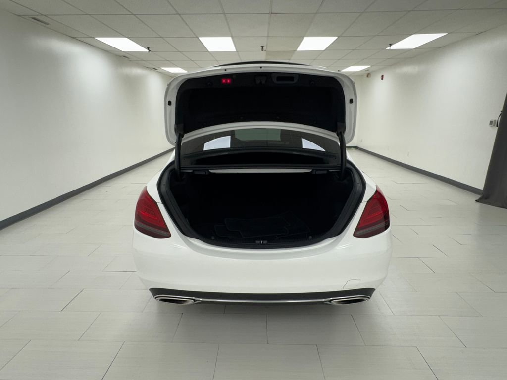 Used 2021 Mercedes-Benz C 300 Sedan image 37