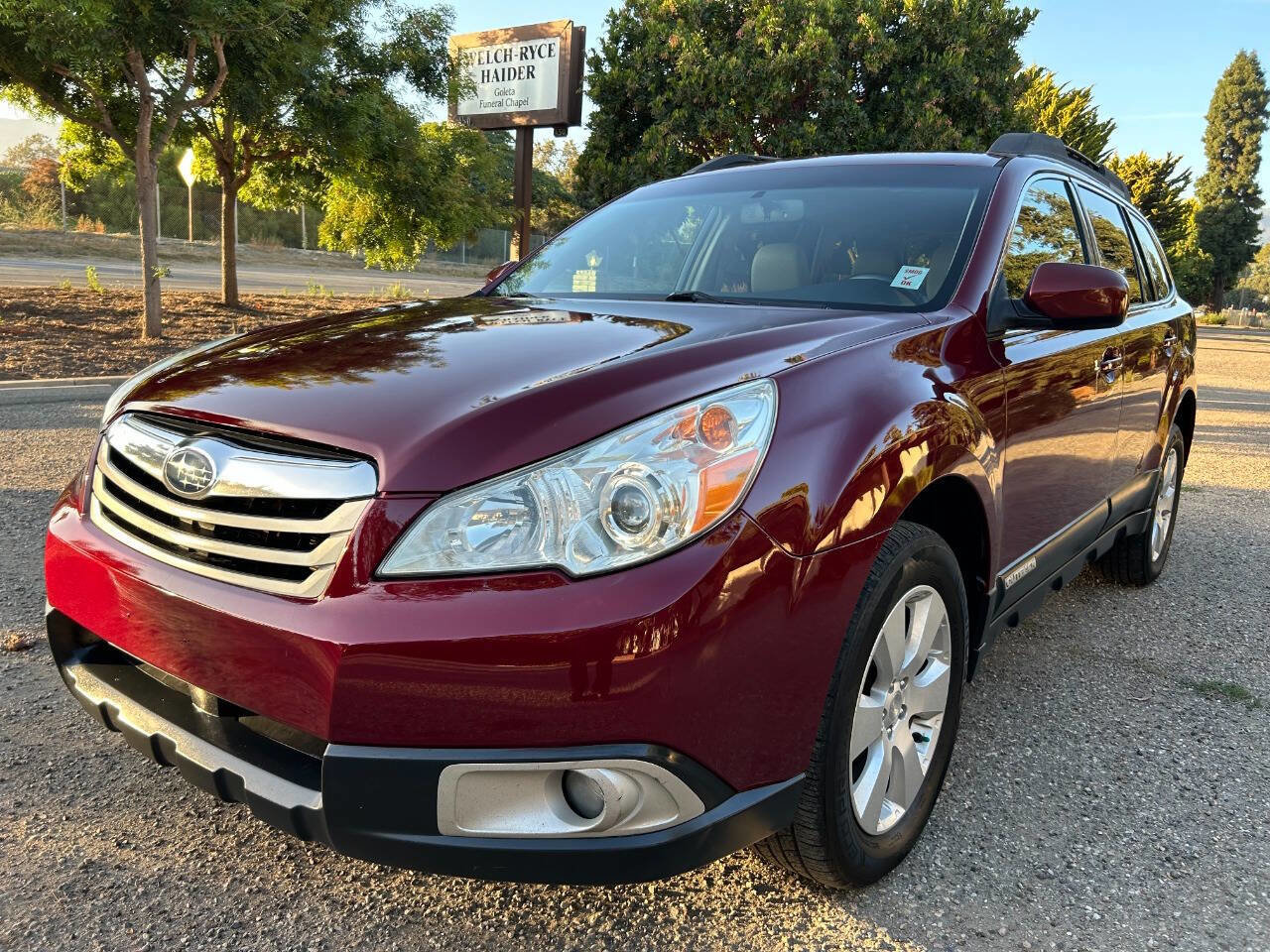 Used 2011 Subaru Outback 2.5i Premium image 1