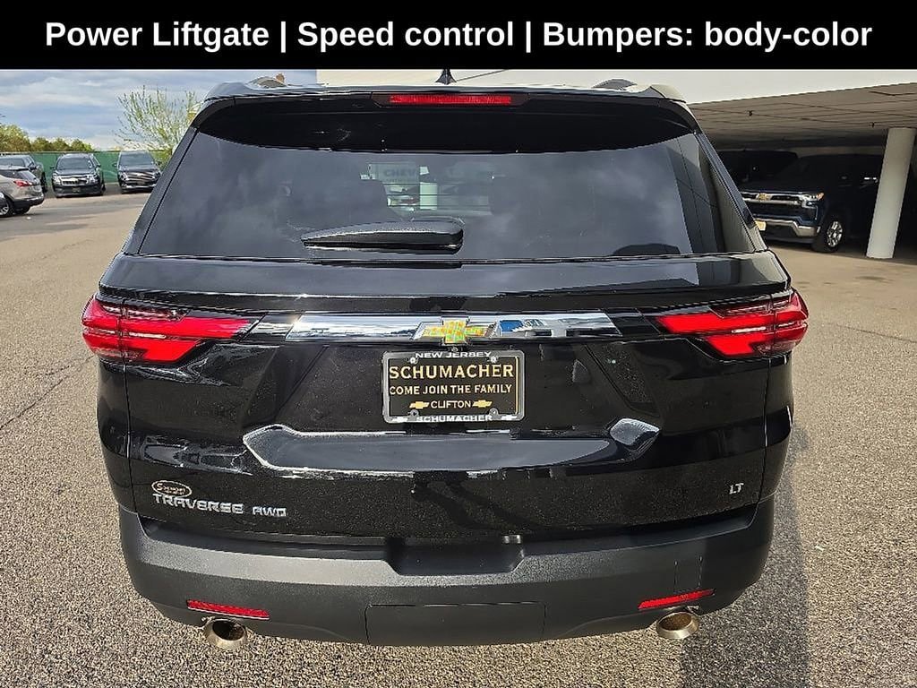 Used 2023 Chevrolet Traverse LT AWD/4WD image 4