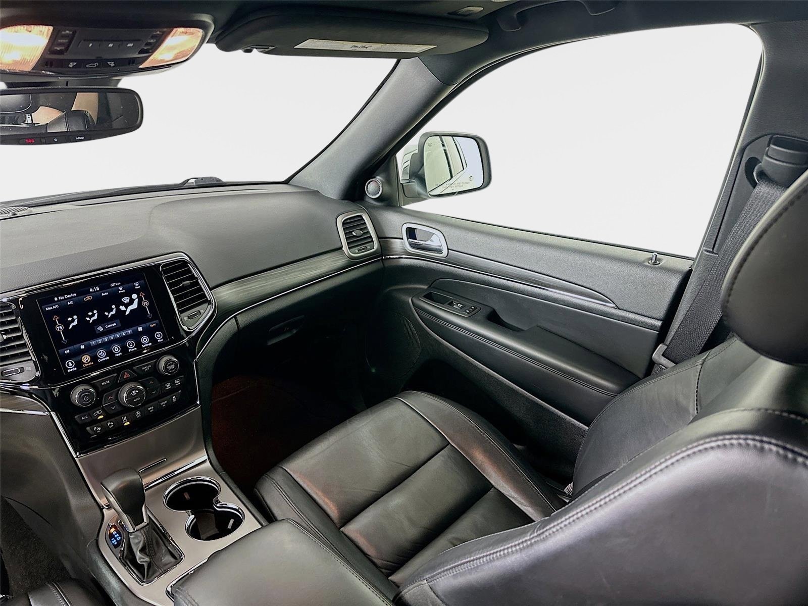 Certified 2022 Jeep Grand Cherokee Limited w/ Trailer Tow Group IV image 30