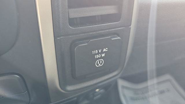 Used 2016 RAM 2500 SLT w/ Protection Group AWD/4WD image 19