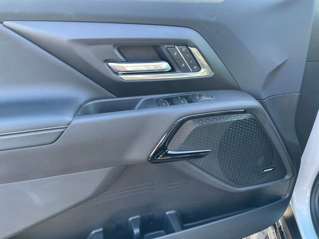 New 2025 Chevrolet Silverado EV LT image 11