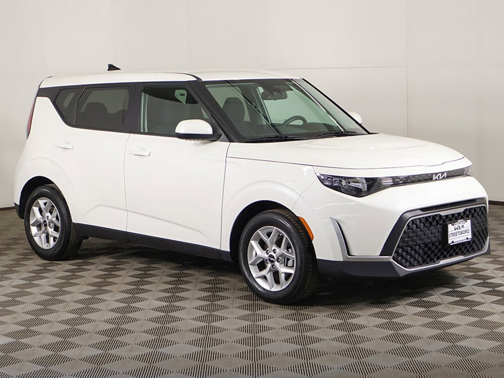 Used 2024 Kia Soul LX w/ Option Group 015 image 46