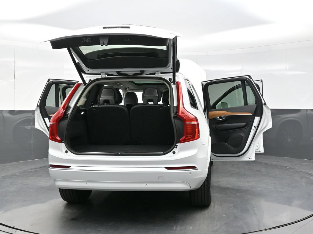 Used 2023 Volvo XC90 B6 Plus AWD/4WD image 46