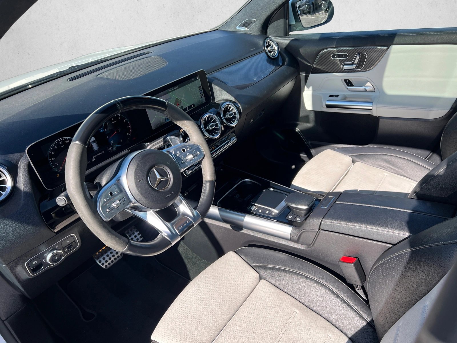 Used 2021 Mercedes-Benz GLA 35 AMG 4MATIC image 10