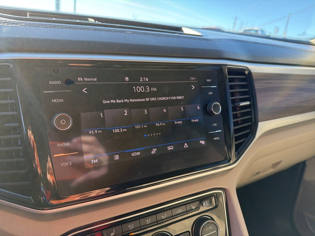 Used 2022 Volkswagen Atlas SEL image 14