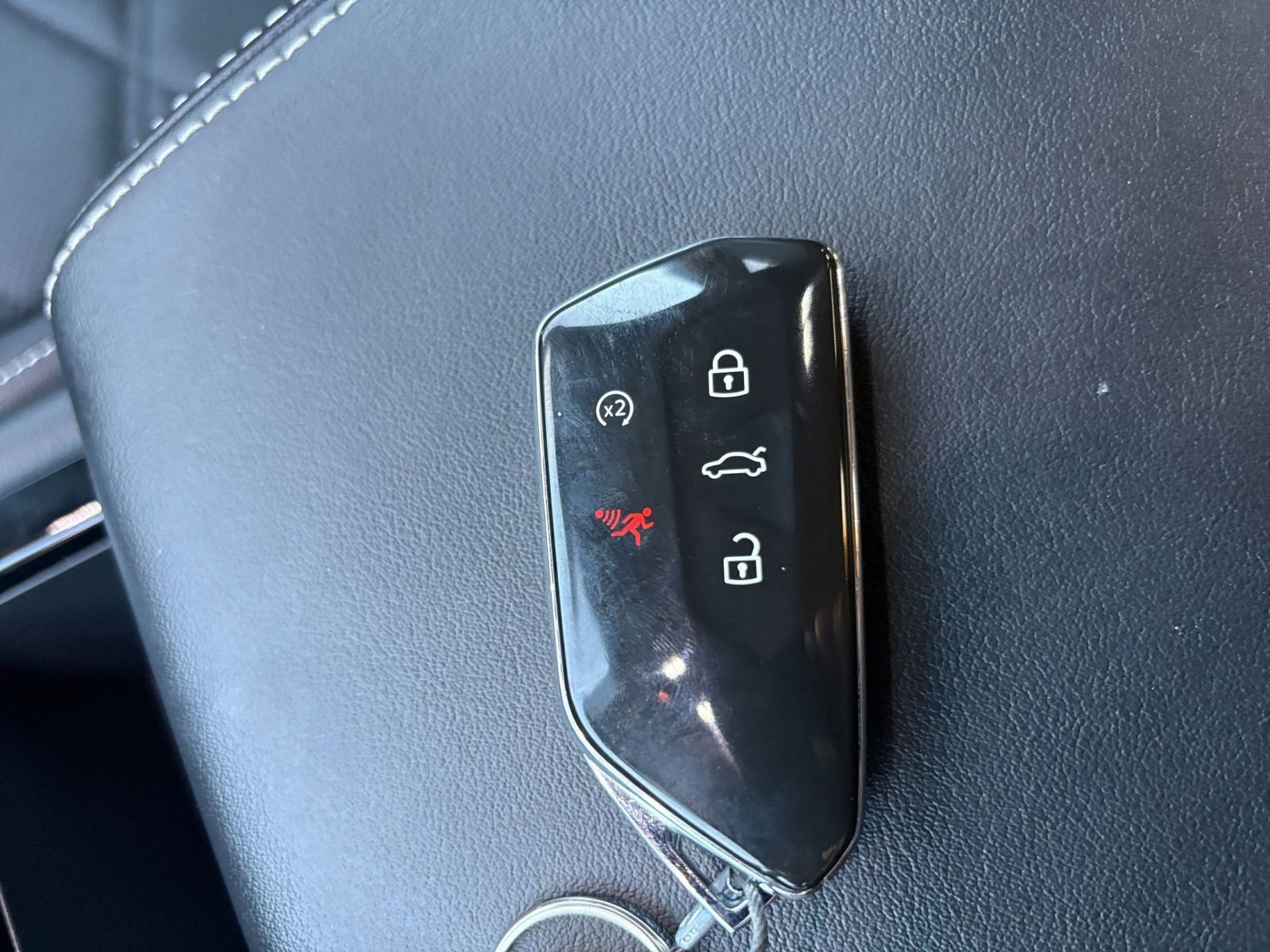 Used 2025 Volkswagen Atlas SE image 22