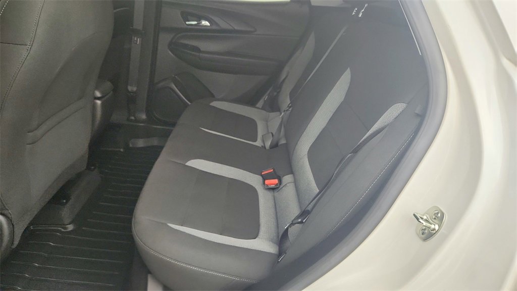 Certified 2024 Chevrolet TrailBlazer LT w/ Driver Confidence Package image 25