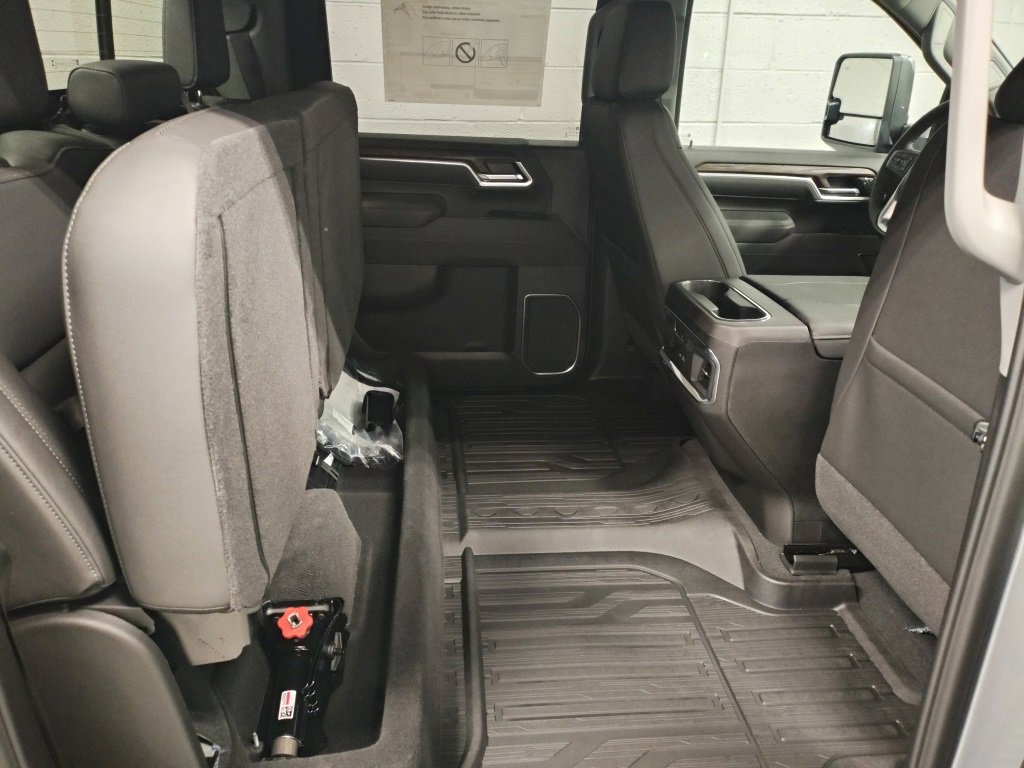 New 2026 GMC Sierra 2500 SLT image 13