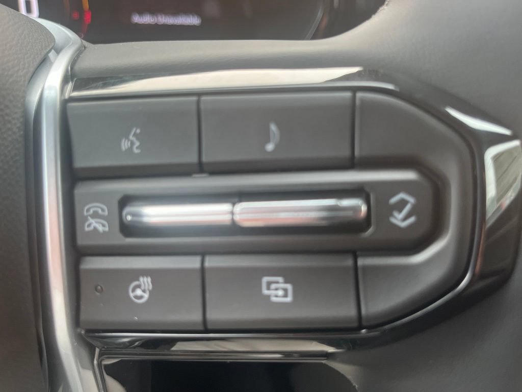 New 2026 Chevrolet Colorado ZR2 w/ Midnight Edition AWD/4WD image 17