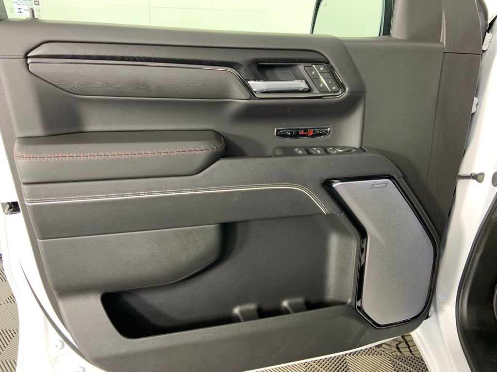 Used 2025 GMC Sierra 1500 AT4X image 24