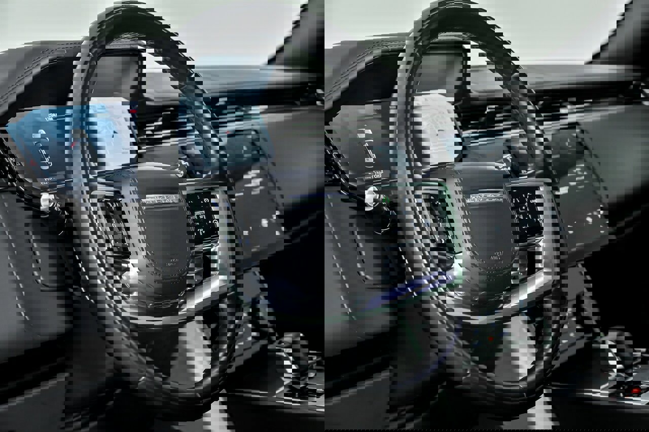 Used 2023 Land Rover Range Rover SV image 27