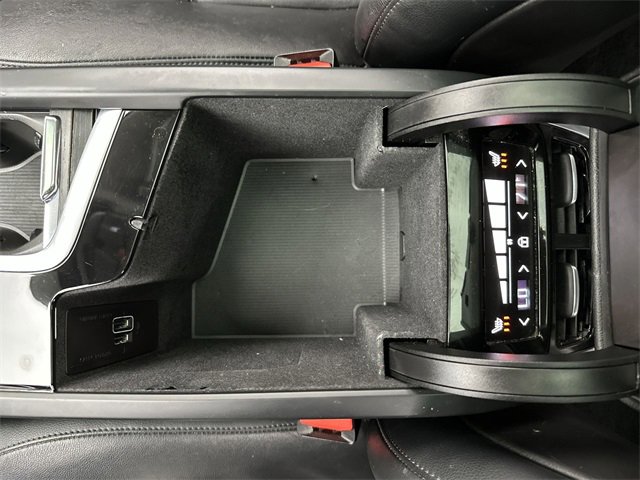 Used 2020 Volvo XC90 T5 Momentum image 21