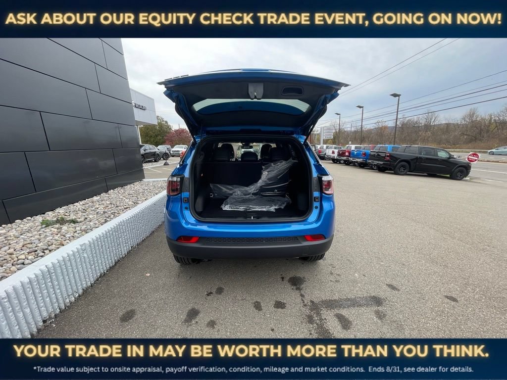New 2026 Jeep Compass Latitude w/ Quick Order Package 29K AWD/4WD image 10