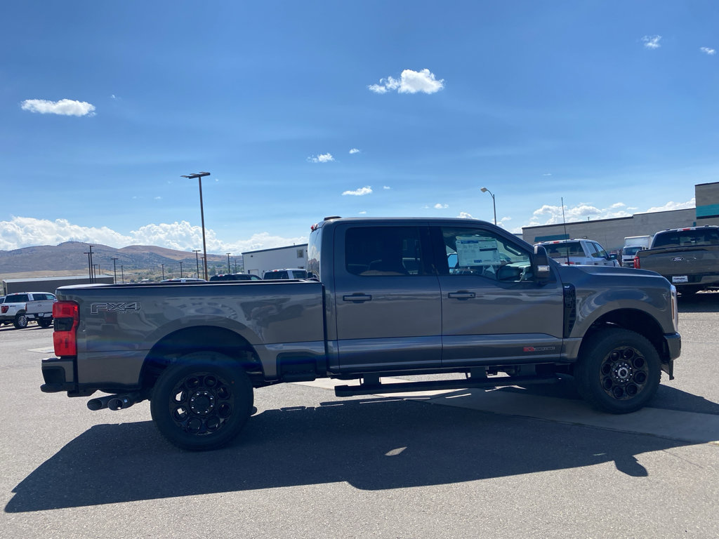 New 2026 Ford F250 4x4 Crew Cab Super Duty image 17