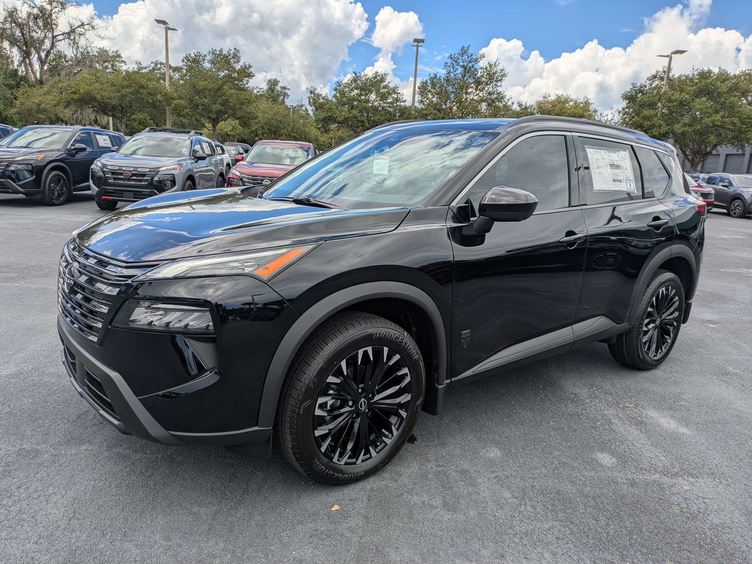 New 2026 Nissan Rogue Dark Armor FWD image 8