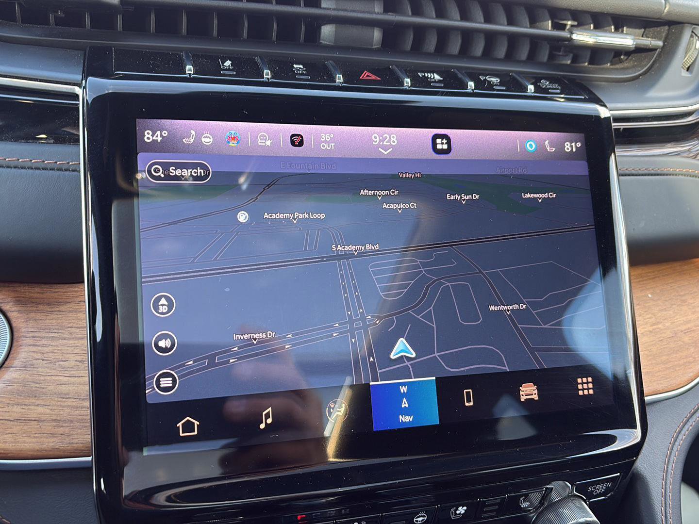 Used 2023 Jeep Grand Cherokee L Summit image 15