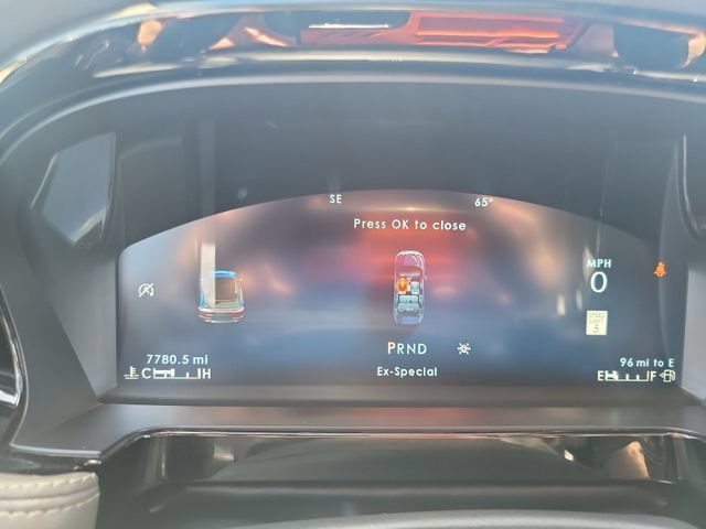 Used 2024 Lincoln Corsair Reserve w/ Equipment Group 201A AWD/4WD image 12