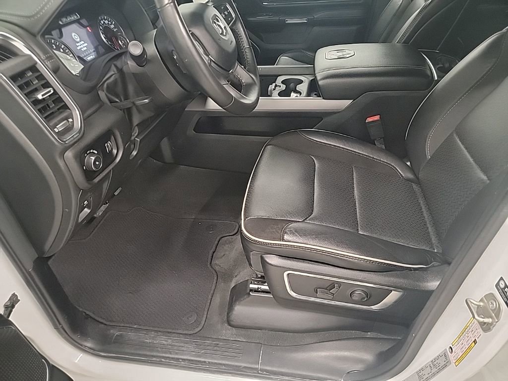 Used 2024 RAM 1500 Laramie image 12