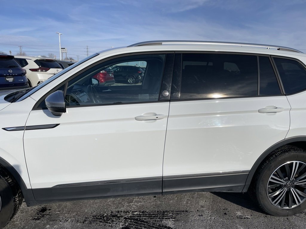 Used 2024 Volkswagen Tiguan Wolfsburg Edition image 27