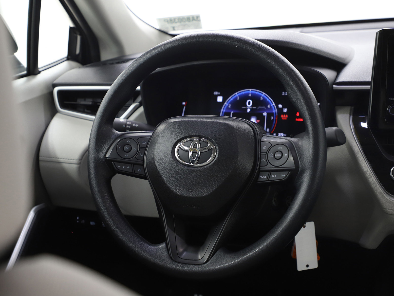 Used 2026 Toyota Corolla Cross L image 14