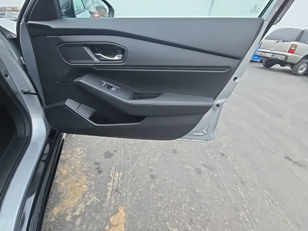 Certified 2025 Honda Accord Sport image 31