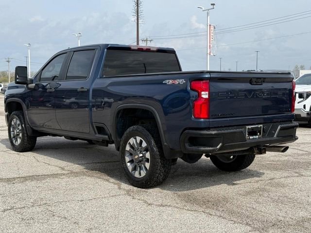 Used 2021 Chevrolet Silverado 2500 Custom w/ Custom Value Package image 3
