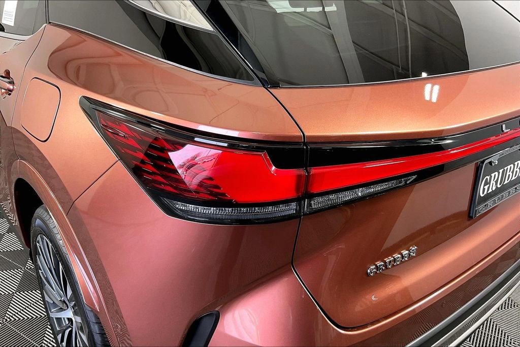 Used 2024 Lexus RX 350 Premium Plus w/ Convenience Package image 41