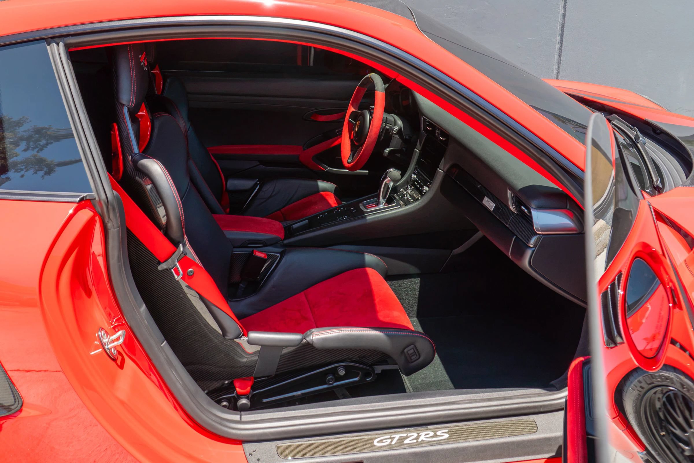 Used 2018 Porsche 911 GT2 RS RWD image 56