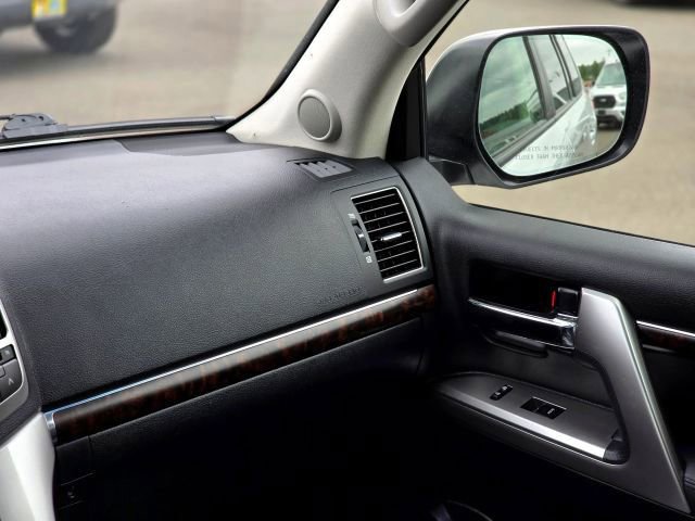 Used 2013 Toyota Land Cruiser AWD/4WD image 23