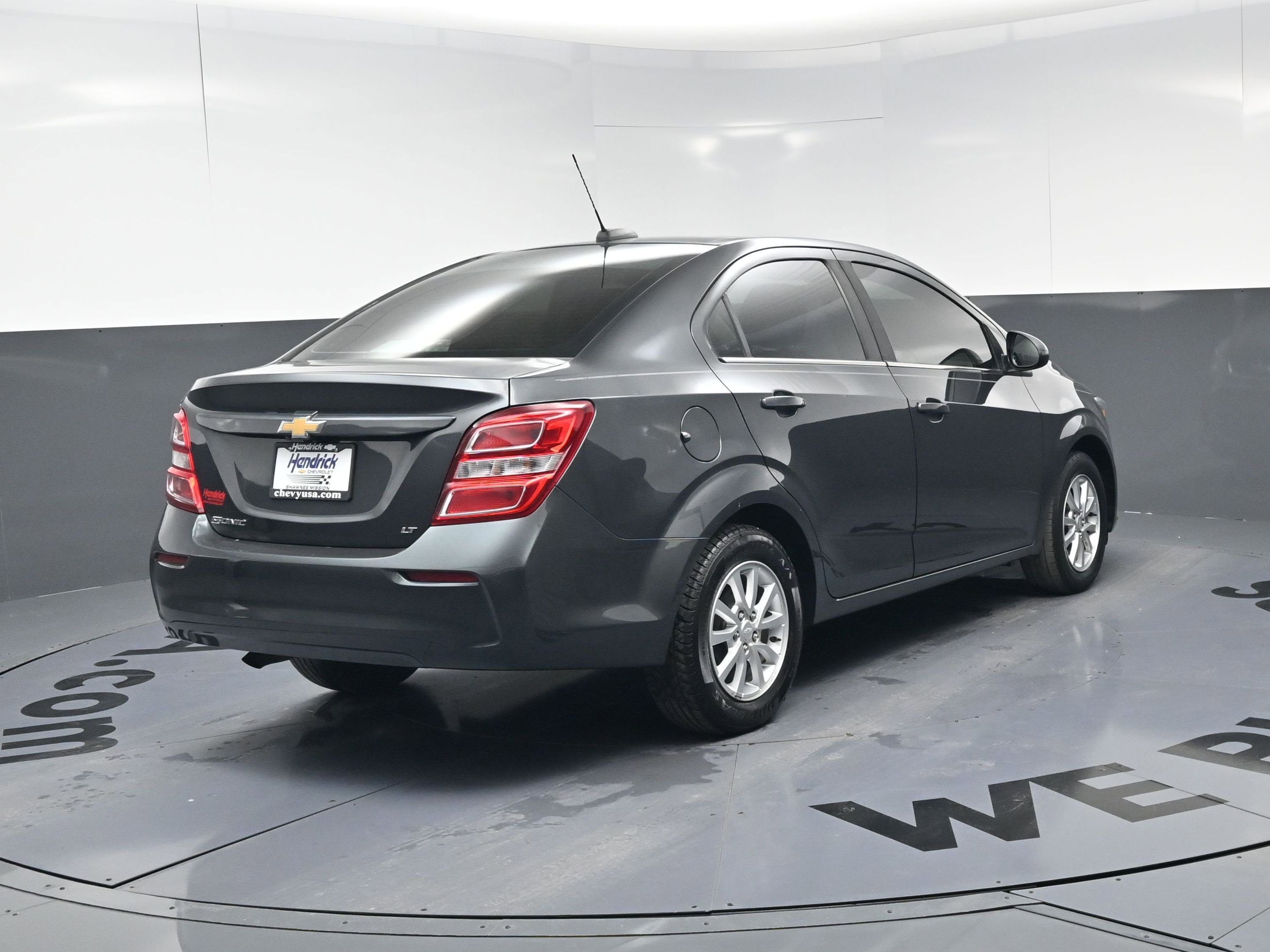 Used 2020 Chevrolet Sonic LT image 9