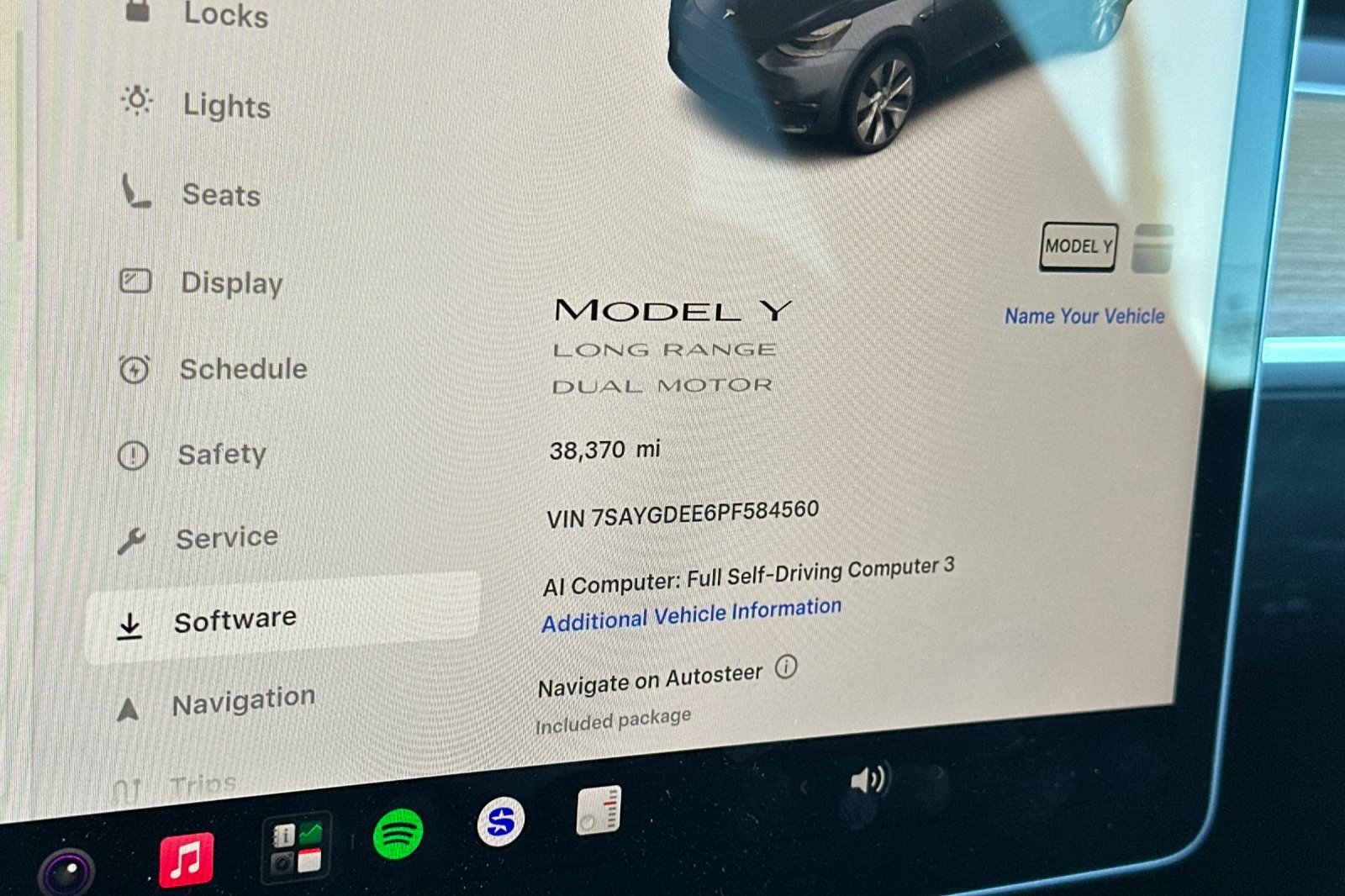 Used 2023 Tesla Model Y Long Range AWD/4WD image 24
