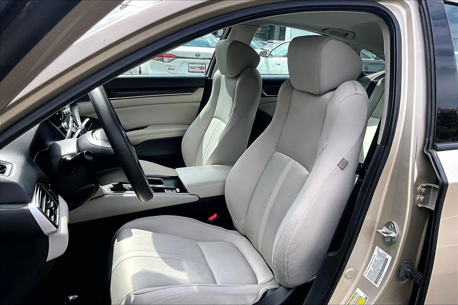 Used 2018 Honda Accord EX image 23
